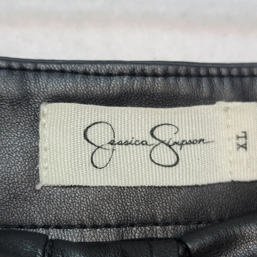 Jessica Simpson elevate your